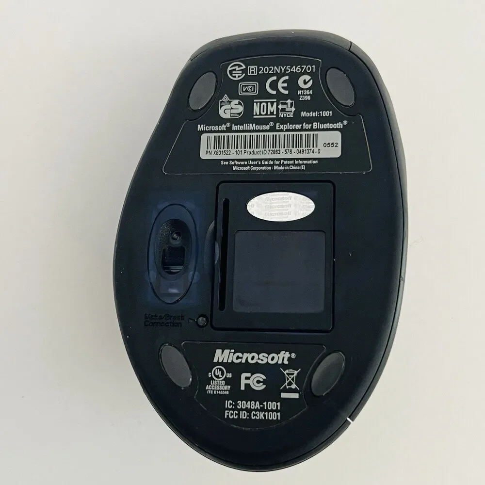 Microsoft 1001 Tilt Wheel Comfort Shaped Bluetooth Optical Mouse